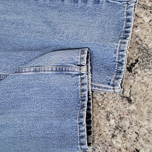 Vintage Levi Dad Jeans, On Trend - Picture 5 of 16